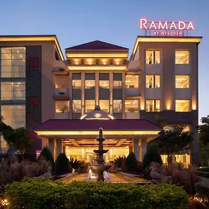 4* Hotel Ramada By Wyndham Varanasi Katesar