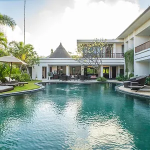 Diana Bali 16 Bedrooms Villa Seminyak (Bali)