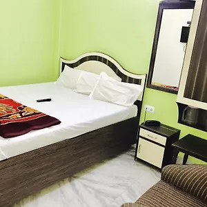  Lodge Shiv Ganga